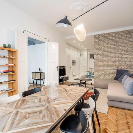 בודפשט Sunshine Sprint Luxury Apartment מראה חיצוני תמונה